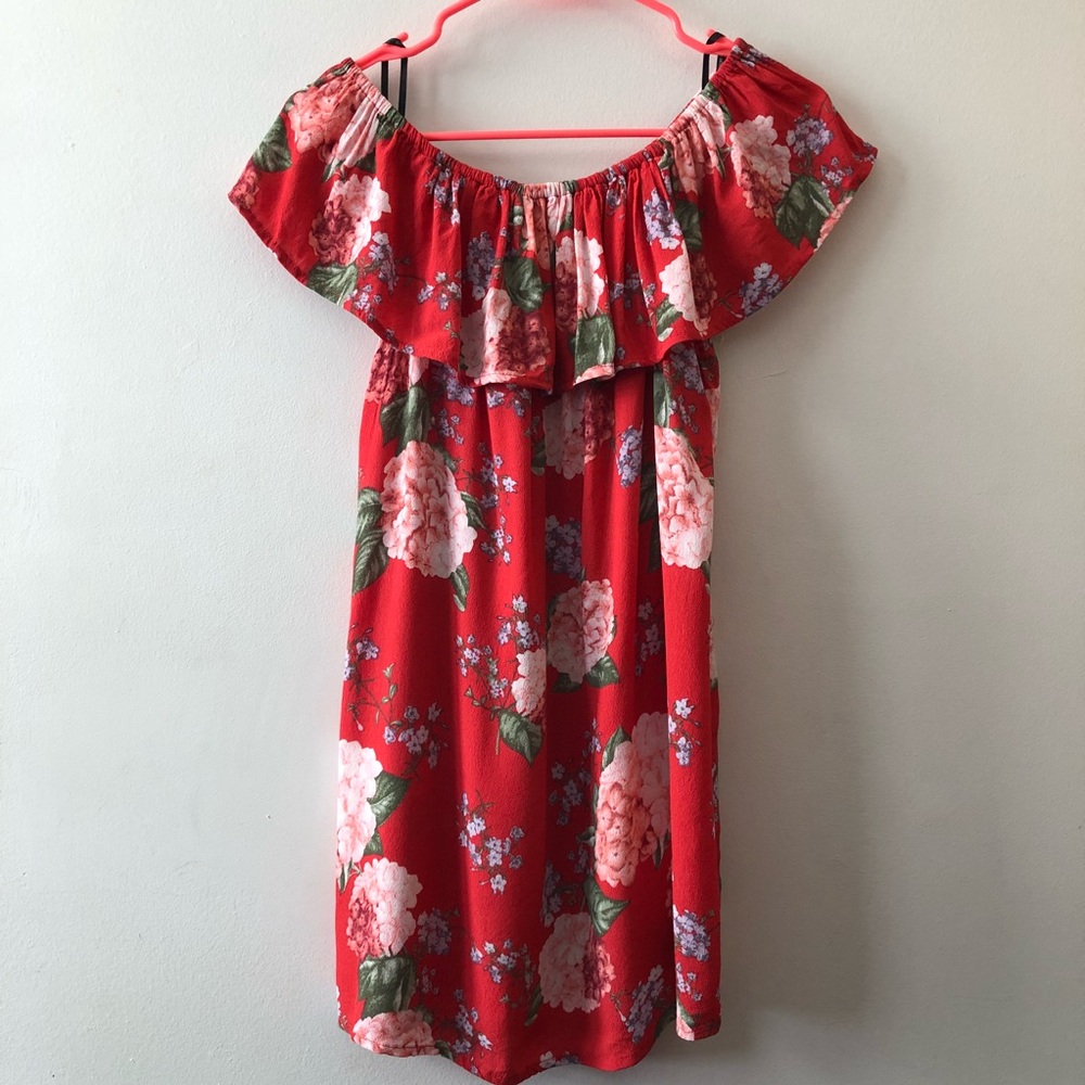 NWOT Forever 21 Floral Off The Shoulder Dress